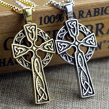 cruz celta amuleto