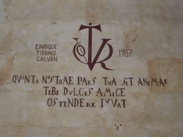 Historia y Significado de los Símbolos Franquistas